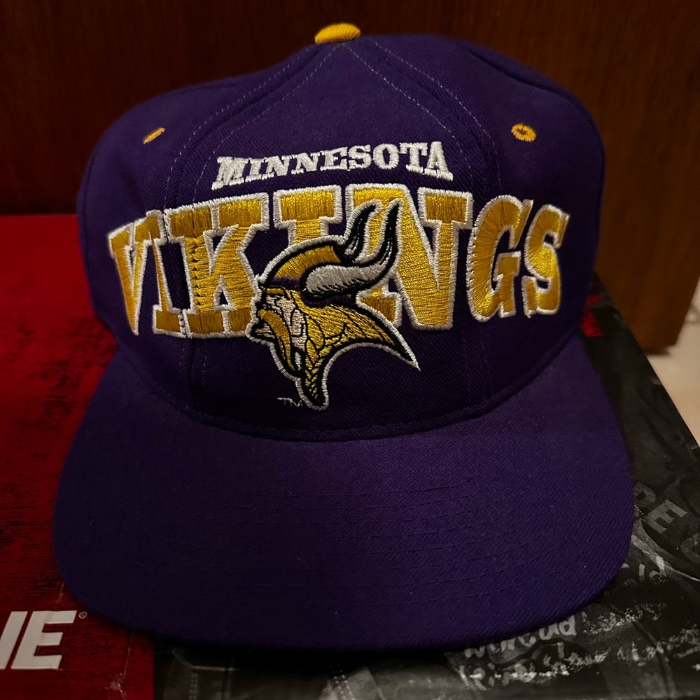 Minnesota Vikings Starter Snapback Hat